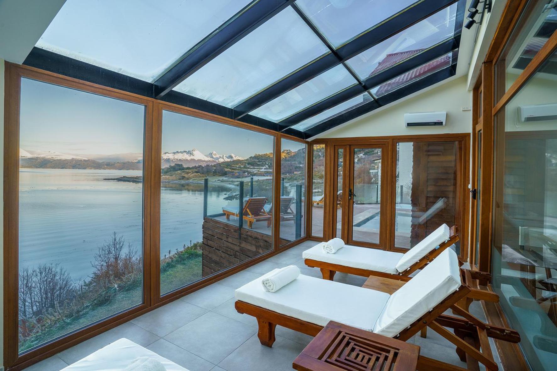 Los Cauquenes Resort + Spa + Experiences Ushuaia Bagian luar foto